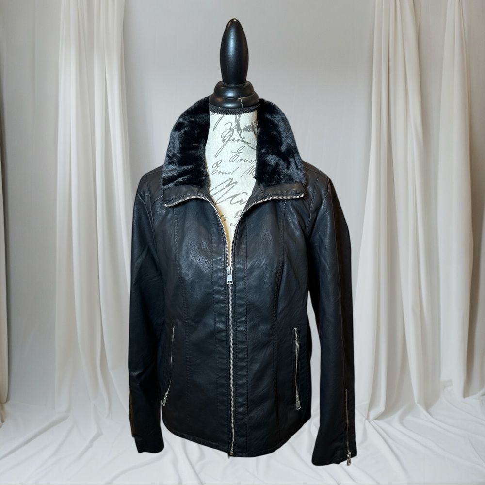 Baccini Black Bomber Jacket with Glossy Finish and Ribbed Cuffs